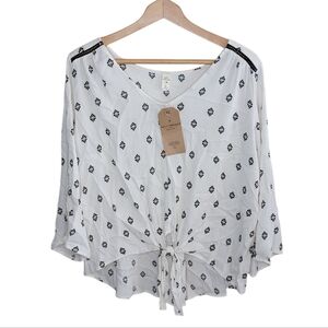 NWT Lazy Sundays | Black White Diamond Print Tie Front Top Size Small